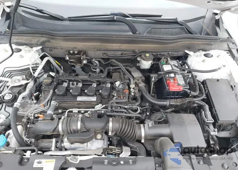 2018 Honda Accord Touring z USA, uszkodzony, nr VIN 1HGCV1F95JA108539